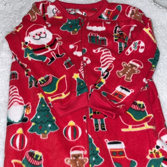 The Children’s place fleece Christmas footie pajamas, size 18-24 months - Picture 2 of 5